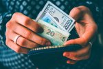 Доходы украинцев. Фото: UA.News