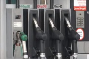 Водіїв аж у піт кинуло: АЗС переписали ціни на пальне