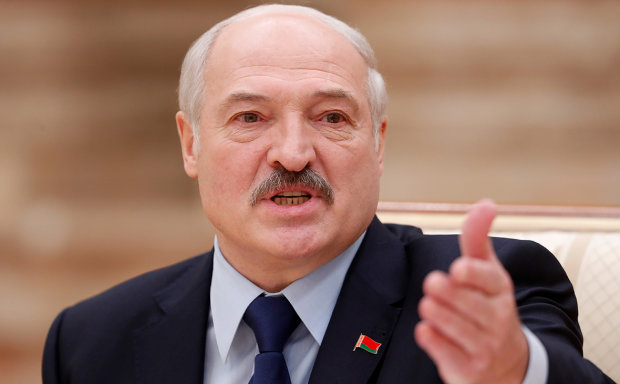 Лукашенко заговорил об отставке и синеющих пальцах: но ему все равно грозит срок
