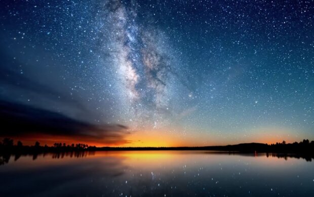 Звездное небо. Фото: скриншот Youtube