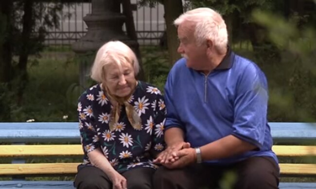 Пенсионеры. Фото: скриншот YouTube