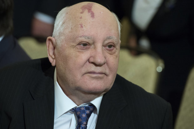 Горбачев госпитализирован: стало известно, что с генсеком и экс-президентом СССР