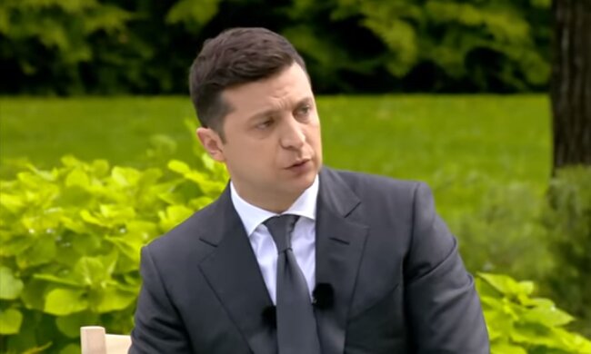 На Зеленского готовят политическую атаку из-за медреформы. Фото: скриншот YouTube