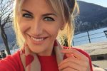 Леся Никитюк обрадовала поклонников фото в бикини на фоне бассейна