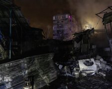 Ворожий обстріл по Києву. Фото: Telegram ДСНС.