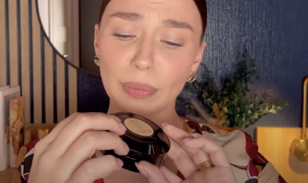 макіяж, скріншот із YouTube