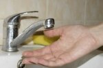Оставили безводы несколько городов: на Днепропетровщине людей наказали за долги, властям нет дела