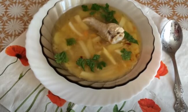 Названа опасная приправа для супа. Фото: скриншот YouTube-видео