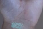Зеленского просят законодательно запретить чипирование граждан с помощью 5G. Фото: скрин YouTube