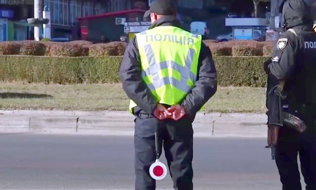 Поліція почне штрафувати мешканців сіл за мотоблоки. Фото: YouTube