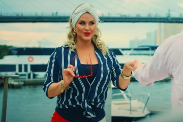 Анна Семенович. Фото: скриншот YouTube