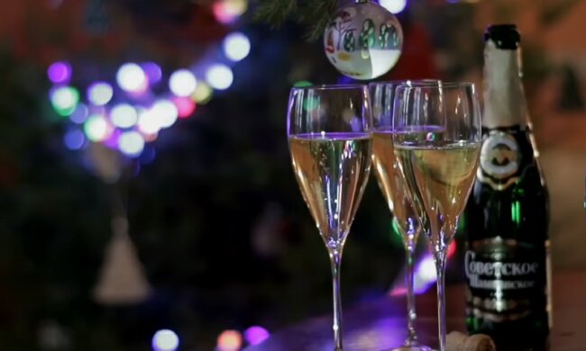 Шампанское. Фото: YouTube