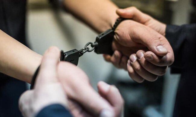 Полиция Днепр избиение полицейского проверка детей