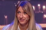 Чоботи до талії: Леся Нікітюк сховала нескінченні ноги в ботфорти та "пішла в нічну зміну"