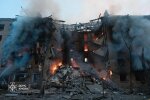 Постраждалі внаслідок атаки на Київ: поліція та рятувальники на місці