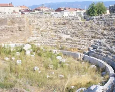Церковна свічка та ікона в храмі: Симеонів день