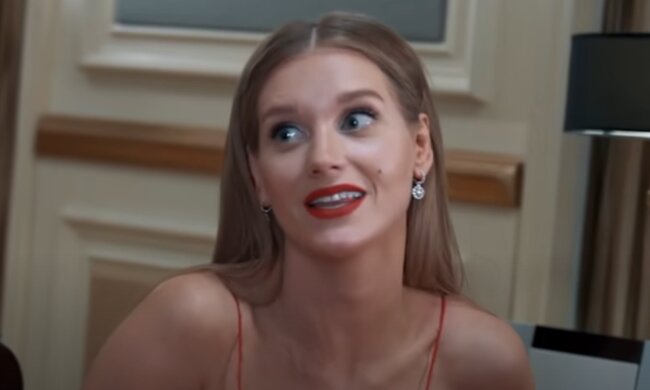 Кристина Асмус. Фото: скриншот YouTube