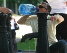 Не вздумайте это пить: в Киеве проверили воду - показатели зашкаливают