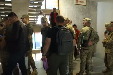 Мобилизация в Украине. Фото: скриншот YouTube-видео