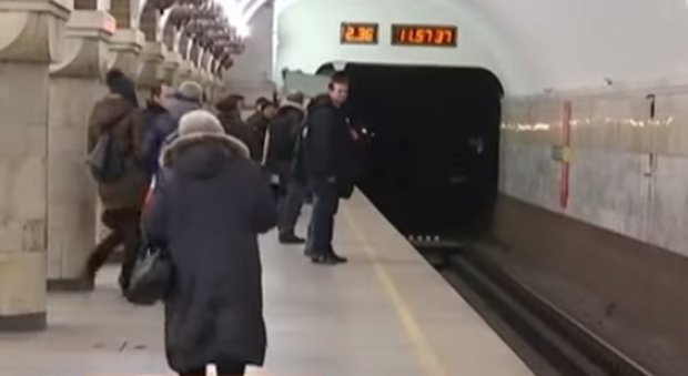 Названа дата, когда может заработать метрополитен в Киеве. Фото: скриншот Youtube