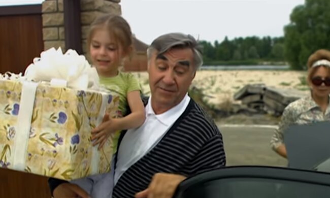 Что случилось с Юрием Анатольевичем. Фото: скриншот сериал "Сваты"
