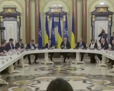 Форум Украина-НАТО. Фото: скриншот Youtube-видео