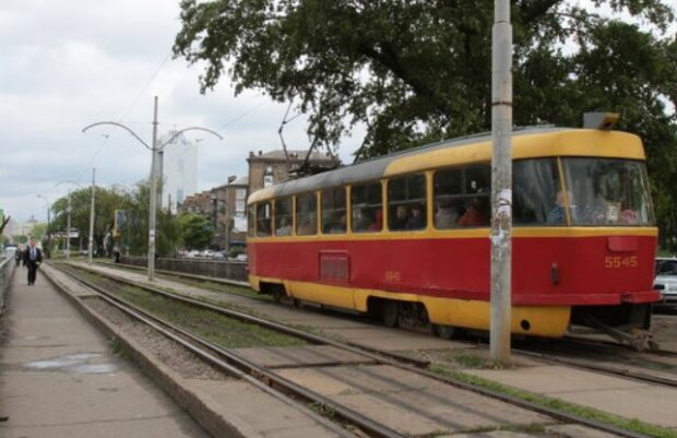 Трамваи не поедут в Киеве: стало известно об изменениях в работе транспорта, подробности