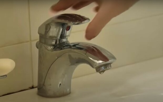 Відключення води. Фото: скріншот YouTube-відео