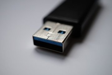 Microsoft разрешила вынимать флешку без «безопасного извлечения»
