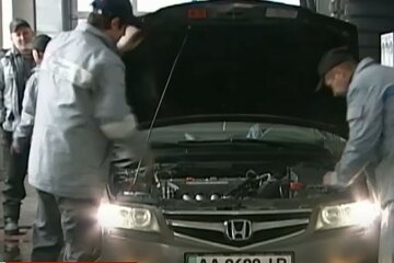 Обязательный техосмотр. Фото: скриншот Youtube