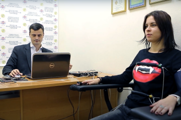 Украинских чиновников заставят пройти полиграф. Фото: YouTube