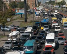 Готовьтесь к пробкам: киевским водителям опять не повезло, где лучше не ездить