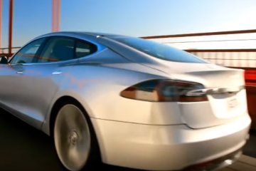 Tesla, фото - YouTube