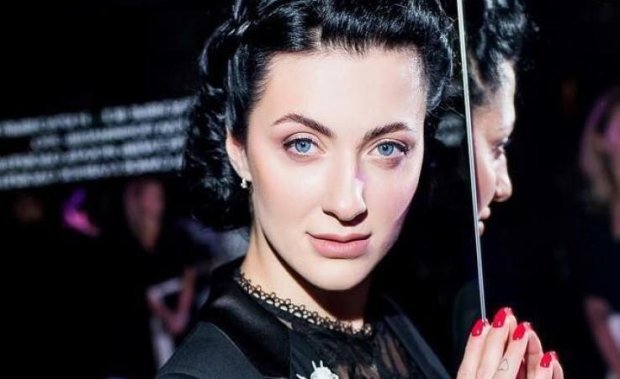 "Такого не было никогда": Снежана Бабкина открылась поклонникам и показала фото, как муж держит за горло