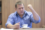 "Студия Довженко": авто мэра Днепра забрал эвакуатор. В сети считают это дешевой постановкой