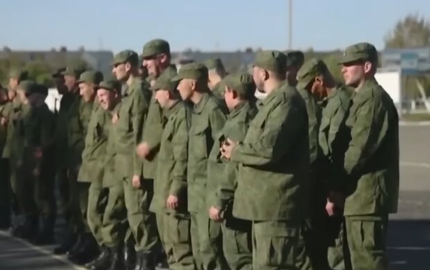 Російські військові. Фото: скріншот YouTube-відео