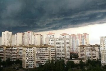 Уже с минуты на минуту: на Киев надвигается стихия, к чему готовиться