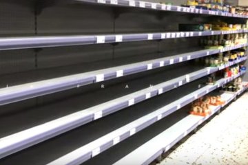 Пустые полки магазинов. Фото: скриншот YouTube