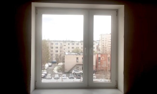 Пластикові вікна. Фото: YouTube, скрін
