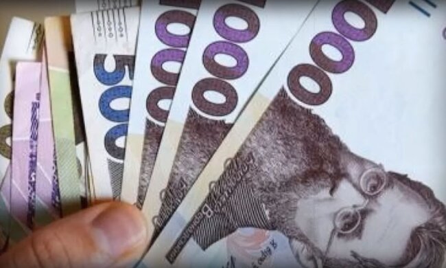 Сразу 2680 грн в месяц: украинцам пересчитали январские пенсии - кому плакать, а кому радоваться