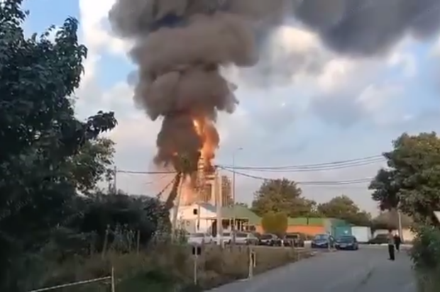 С самого утра идёт атака по Крыму дронами и ракетами - видео