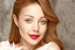 Вы очень удивитесь: но Тина Кароль вышла на улицу в одной ночнушке, из-под нее все видно