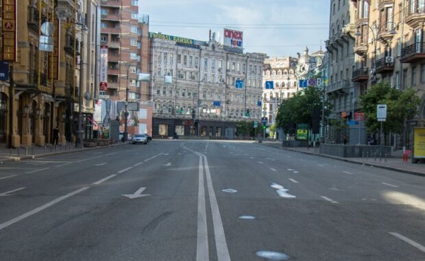 Жесткий карантин все ближе: Кличко предупредил киевлян, отменят даже транспорт