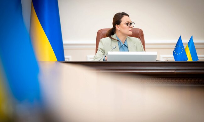 У Кабміні вирішили підвищити грошову допомогу працюючим українцям. Фото: Telegram