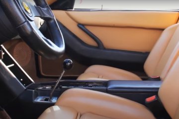 Салон Ferrari Testarossa. Фото: скриншот YouTube