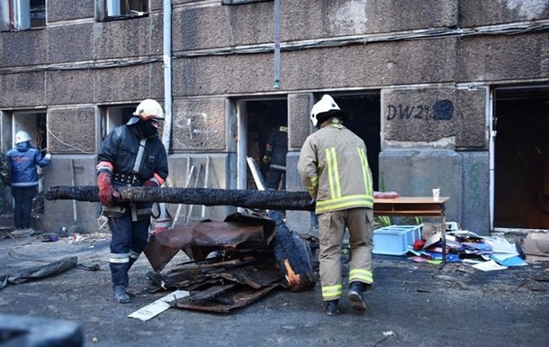 завалы, фото: korrespondent.net