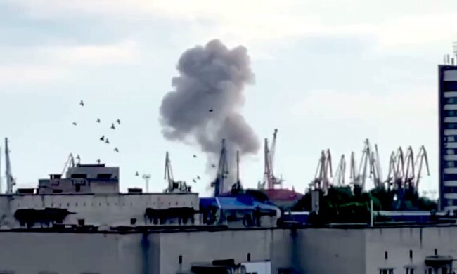 Взрыв в Бердянске. Фото: YouTube, скрин