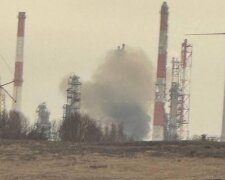 Дрони вдарили по великому НПЗ росії за 1500 км від кордону - відео