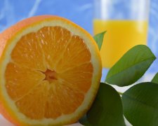 Оказывается, апельсиновый сок намного полезней самого фрукта