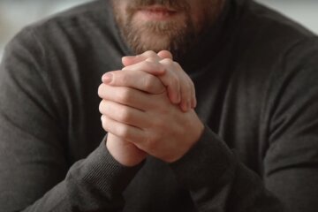 Чоловік. Фото: YouTube, скрін